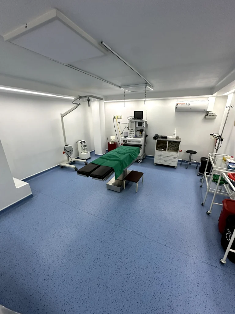 Instalaciones quirúrgicas de Clínica Moderna Quito